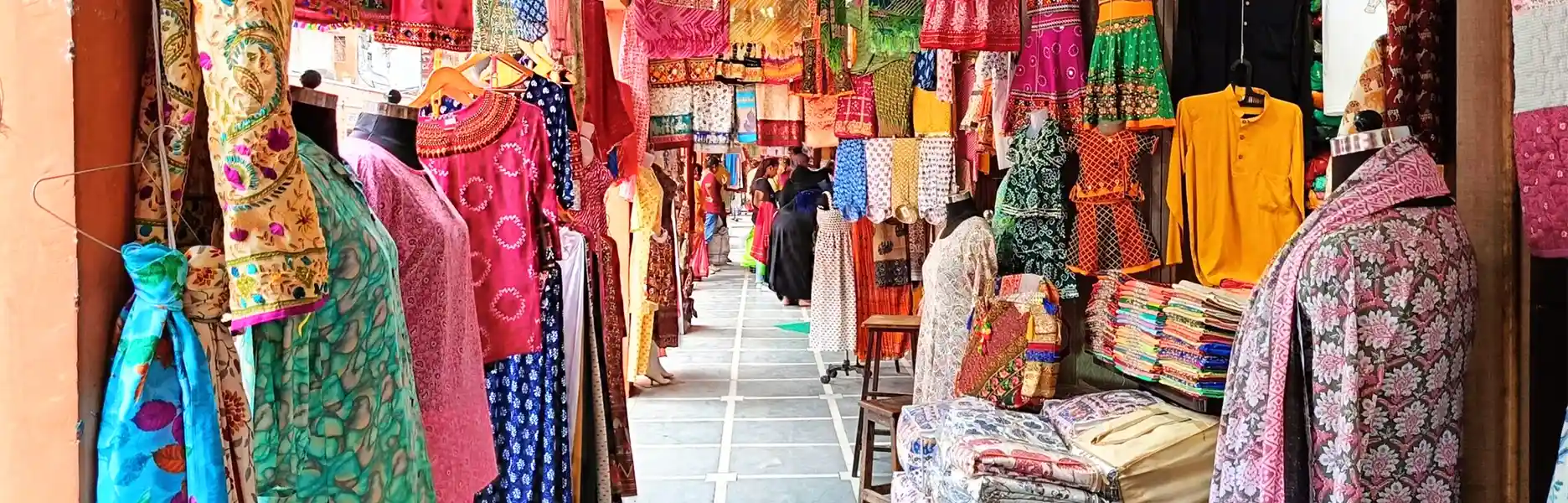 10 Best Places for Street Shopping in Jaipur for 2026