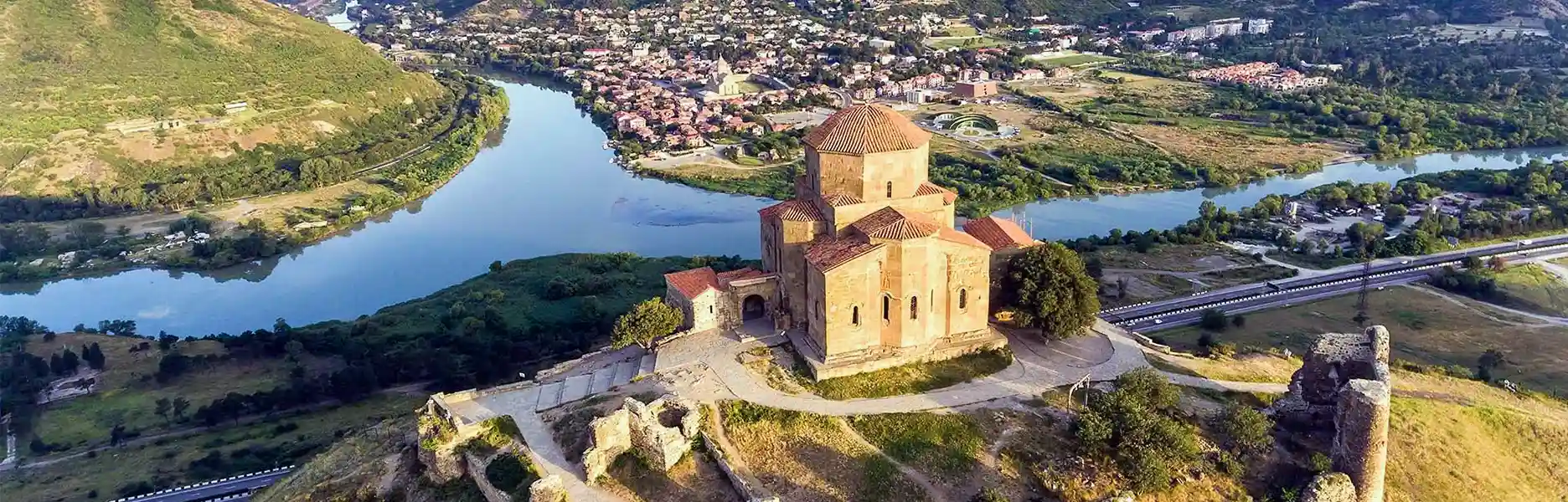 A Complete Guide to Choosing the Right Georgia Tour Package in 2026
