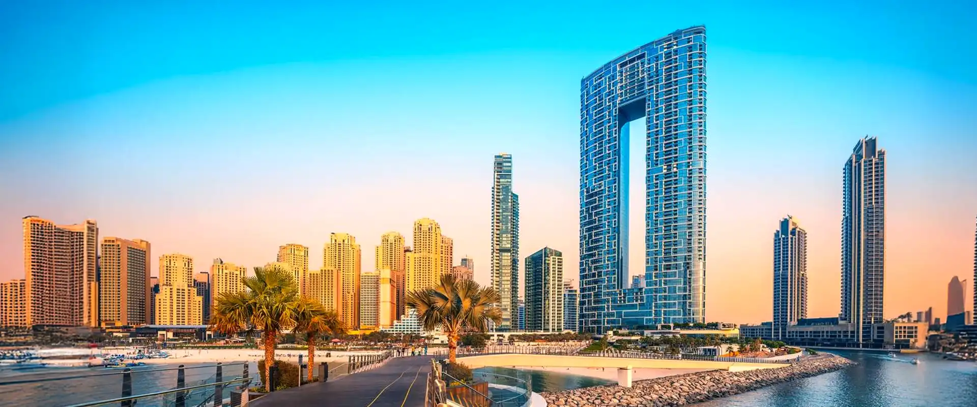 A Culinary Journey through Dubai: Exploring the City's Diverse Food Scene
