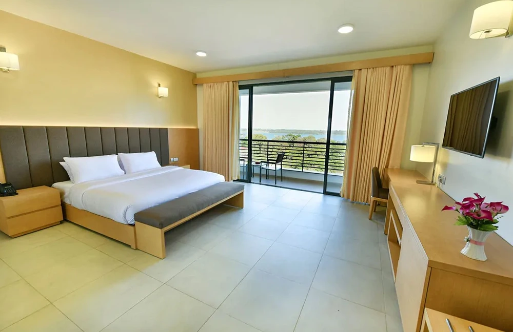 Days Inn Patong Beach
