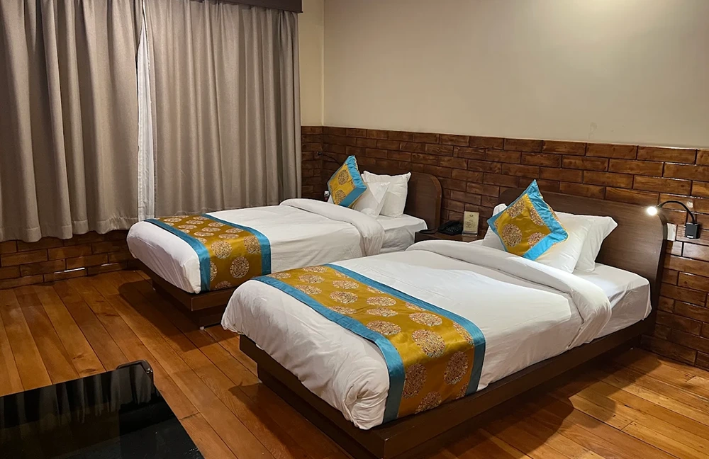 Lhayuel Hotel