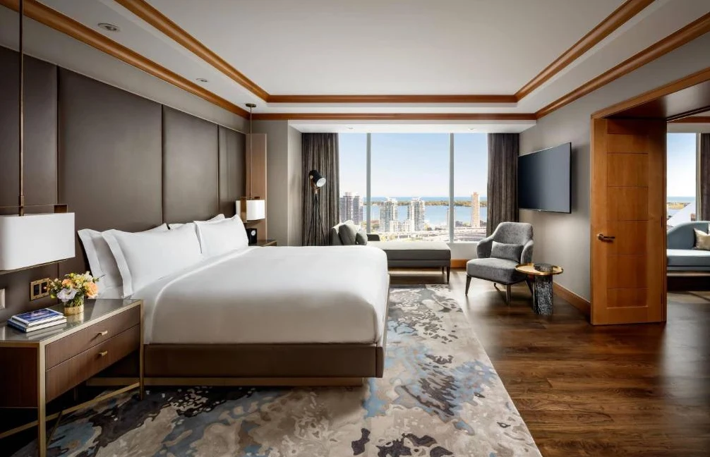 The Ritz-Carlton, Toronto