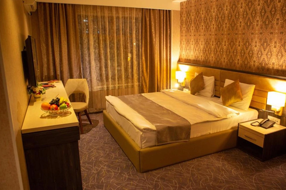 Parkway inn Hotel & Spa